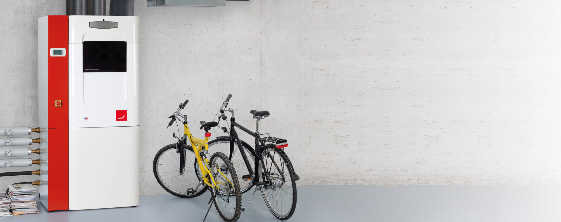 Centrale énergétique dans la cave à côté du vélo