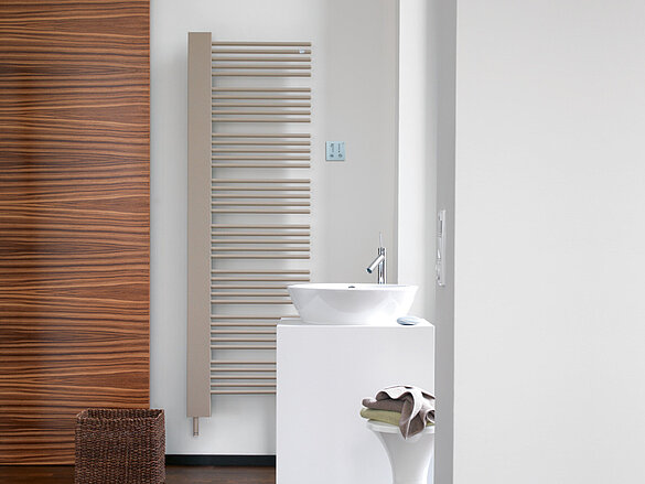 [Translate to Italiano:] Zehnder Yucca Cover Badheizkörper