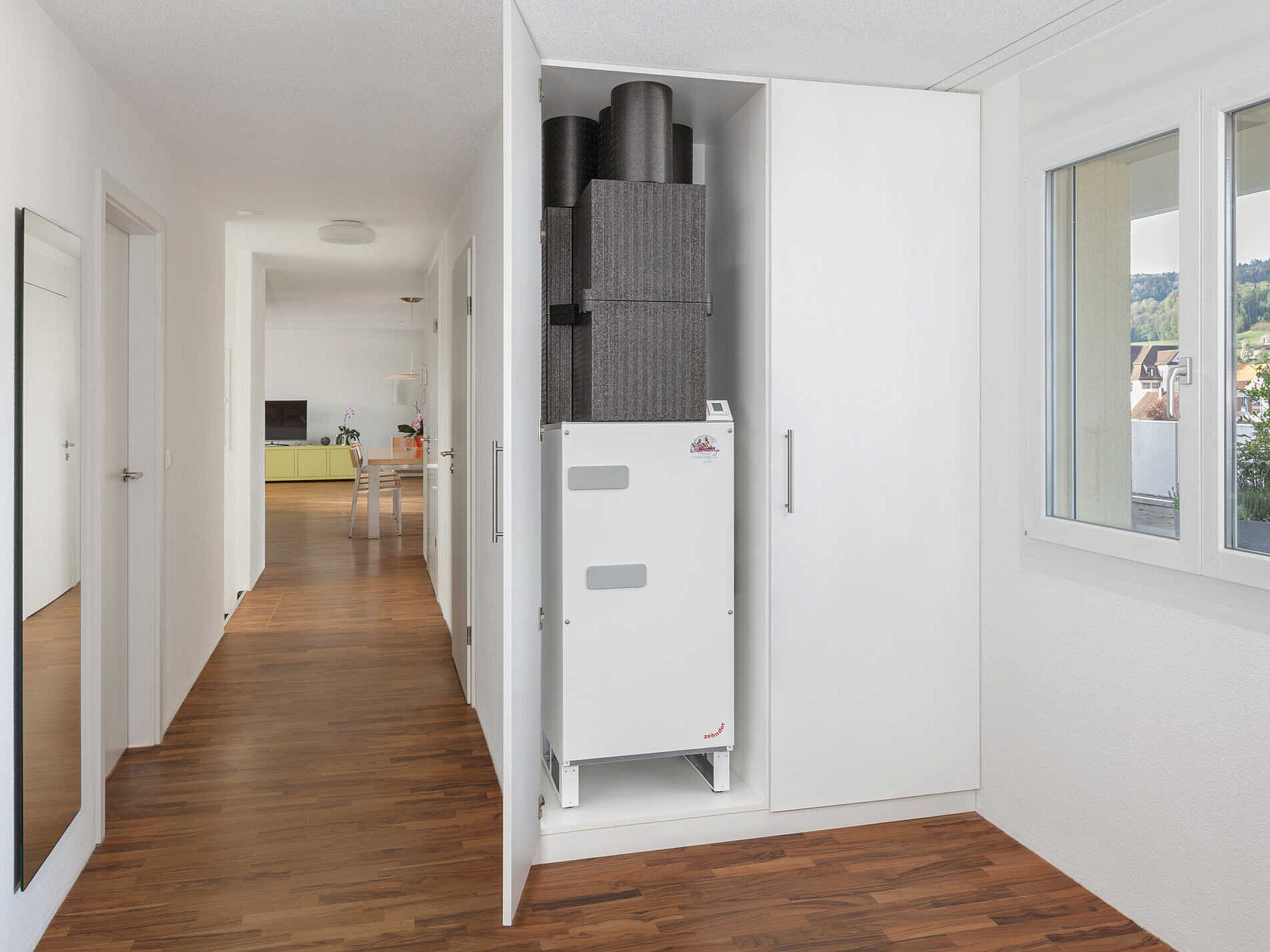 Kompaktes Schrankgerät