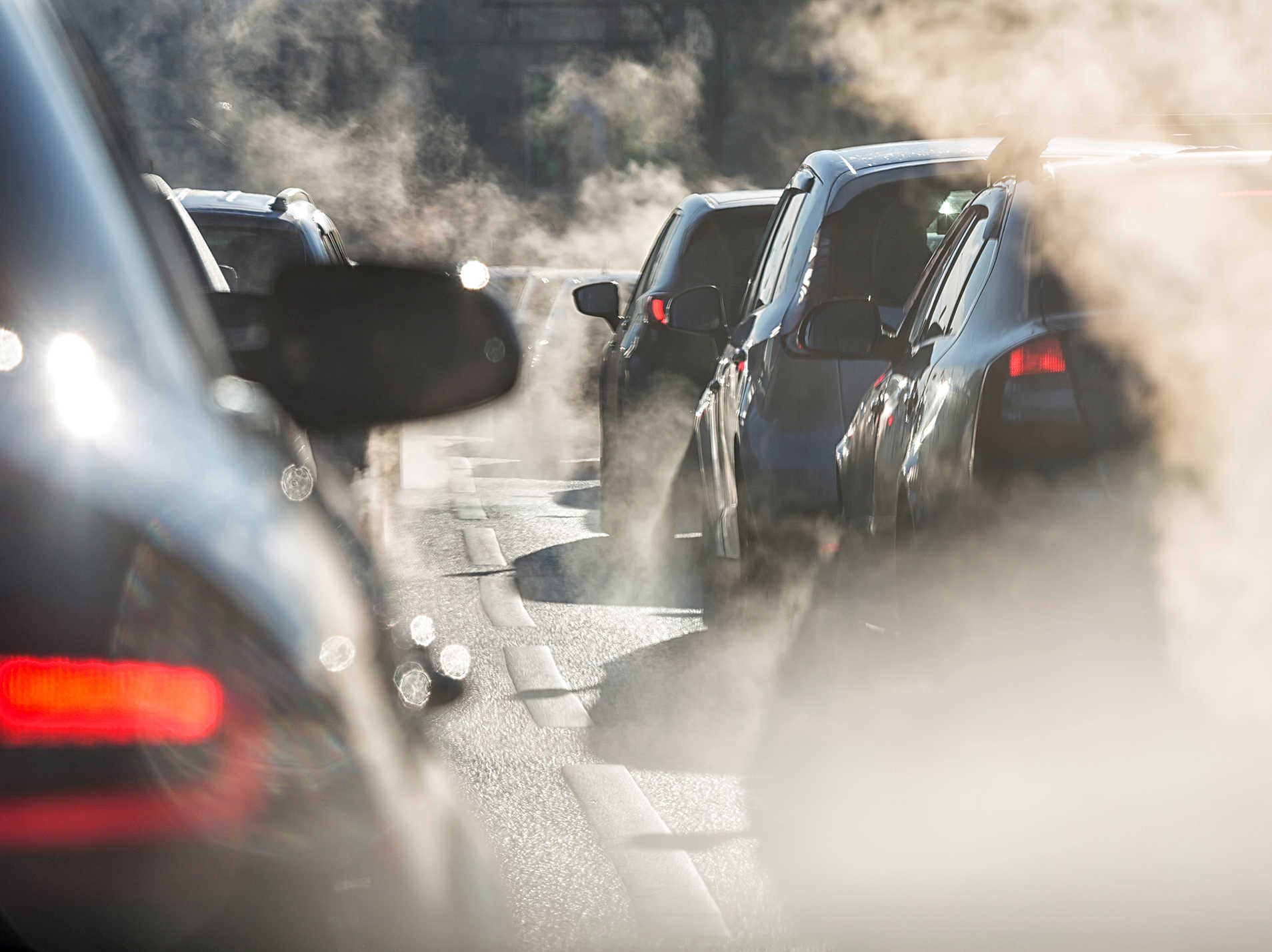 Feinstaubbelastung Auto, Verkehr, Abgase, gefährlicher Feinstaub